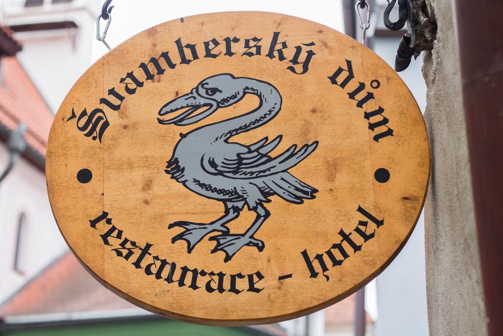 Hotel Svambersky Dum เชสกี้ครุมลอฟ ภายนอก รูปภาพ